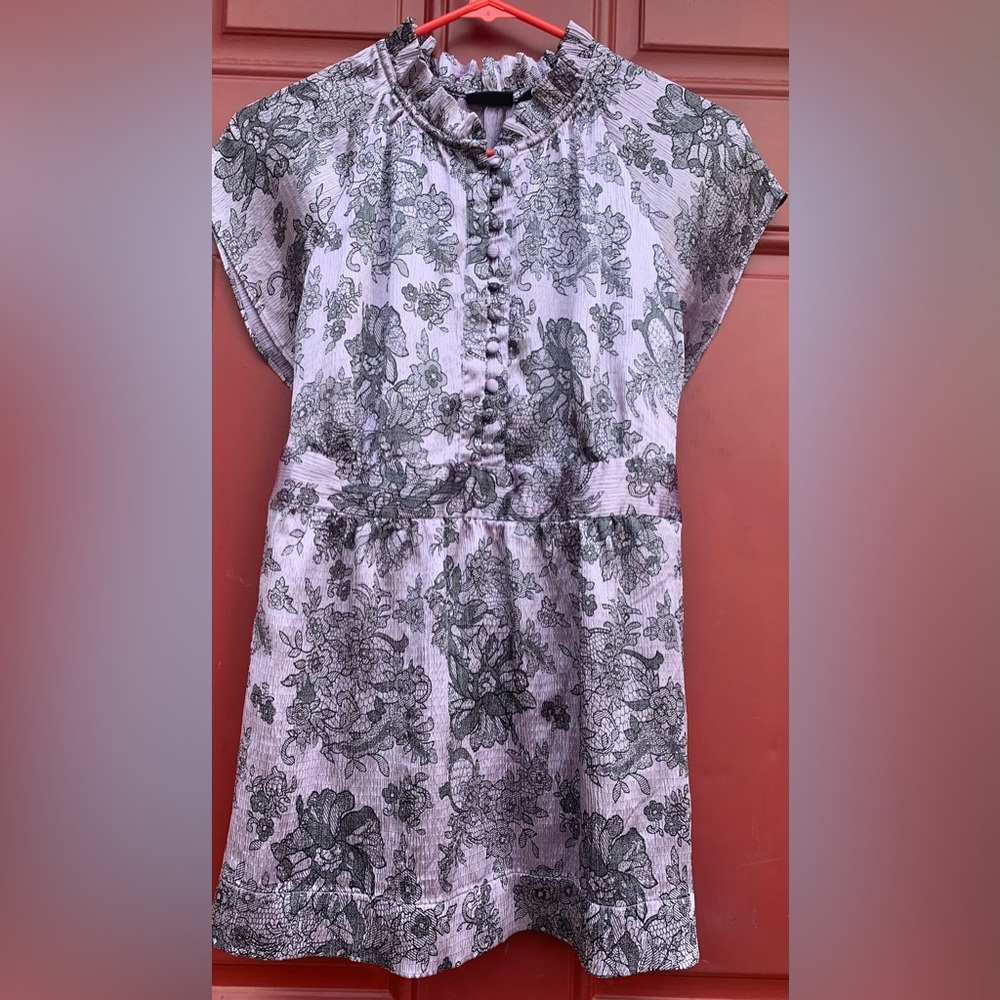 Apt 9 size large blouse